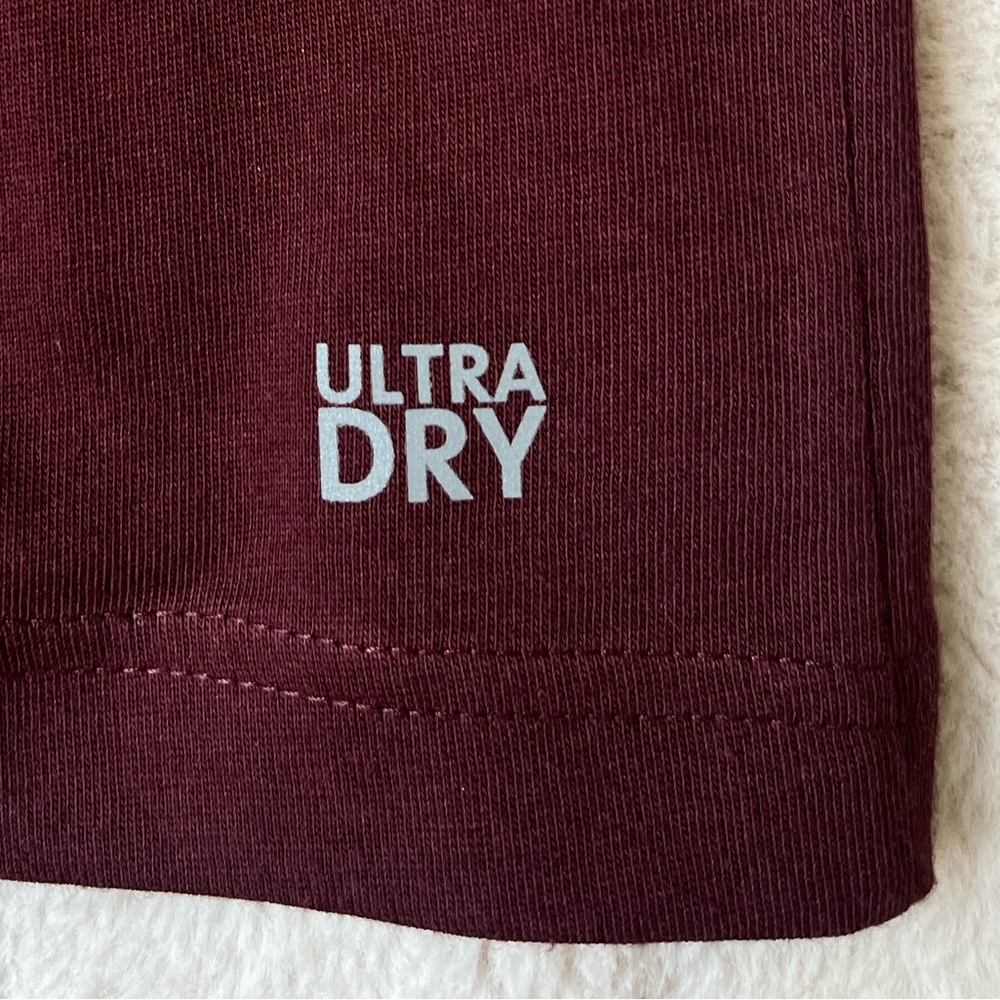 NWT Lacoste Sport Graphic Burgundy Tee with Iconic Green Logo Men Size Medium - Picture 8 of 11